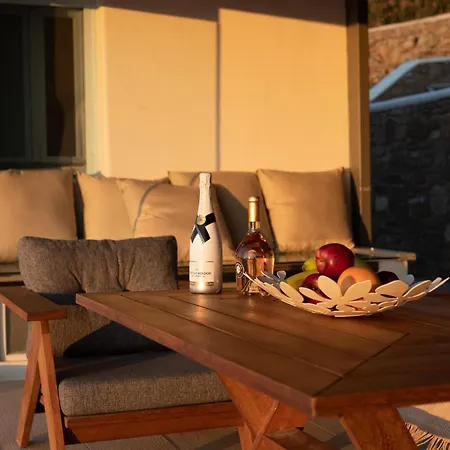 Апартаменты Mykonos Sympatico, Private Pool & Sea Vistas